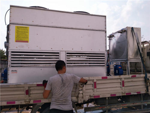 閉式冷卻塔安裝現(xiàn)場